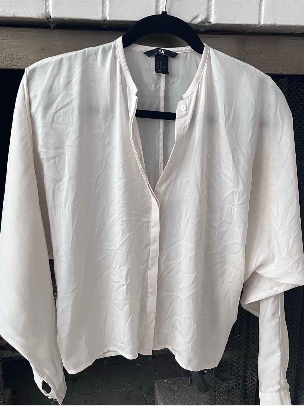 H&M Women's Cream Button-Front Collarless Blouse
